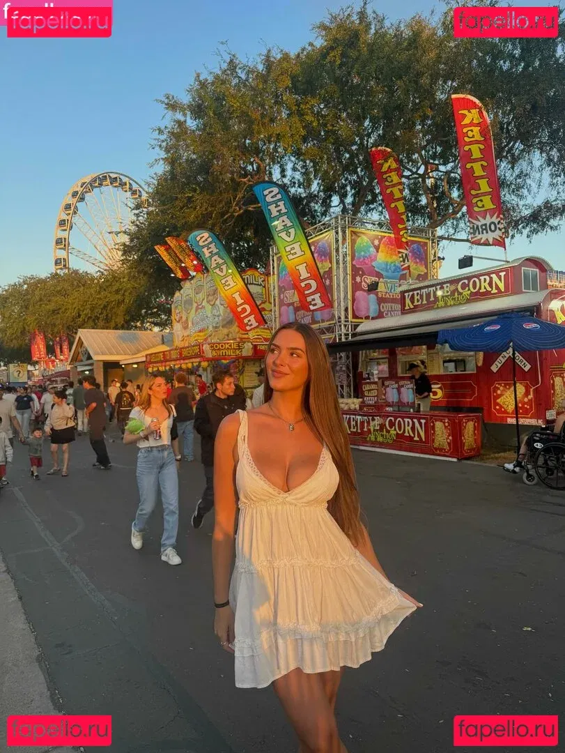 Emma Char Onlyfans Photo Gallery 