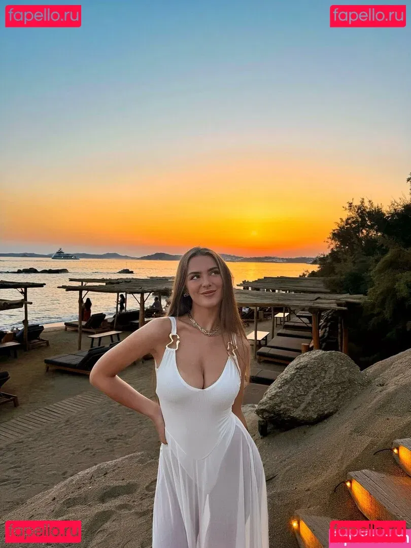 Emma Char Onlyfans Photo Gallery 