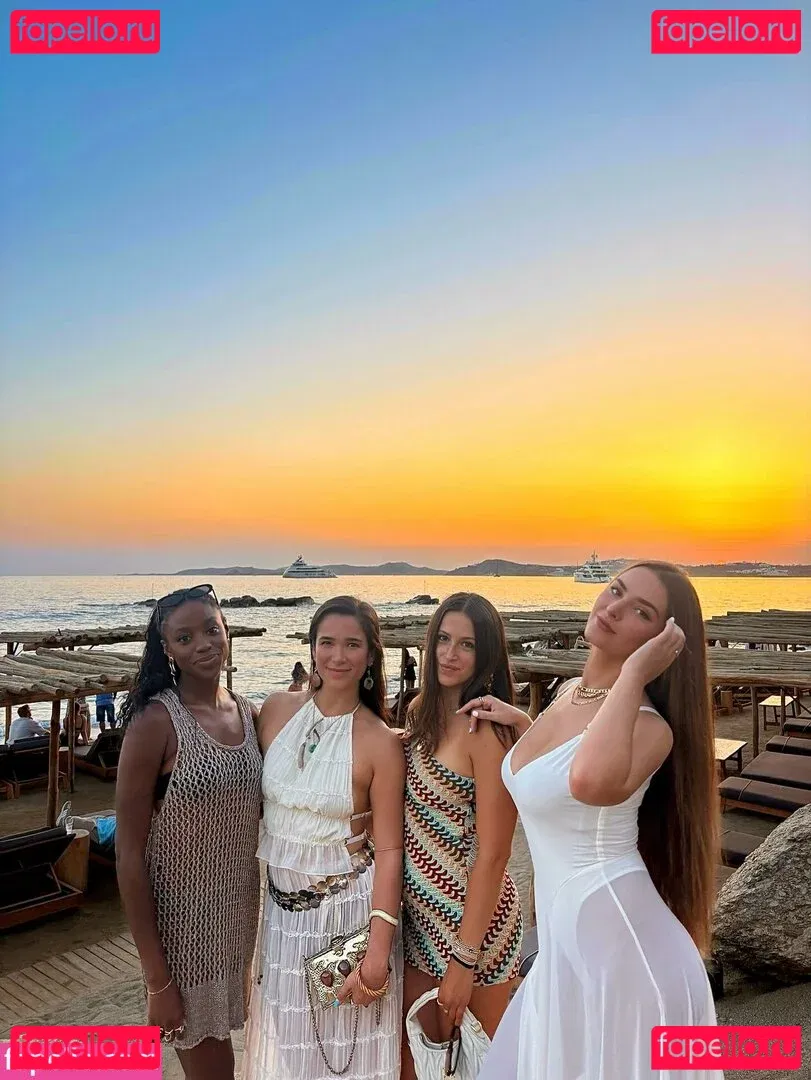 Emma Char Onlyfans Photo Gallery 