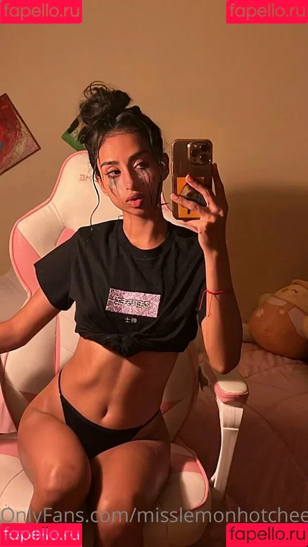 theultimatedeciever Onlyfans Photo Gallery 