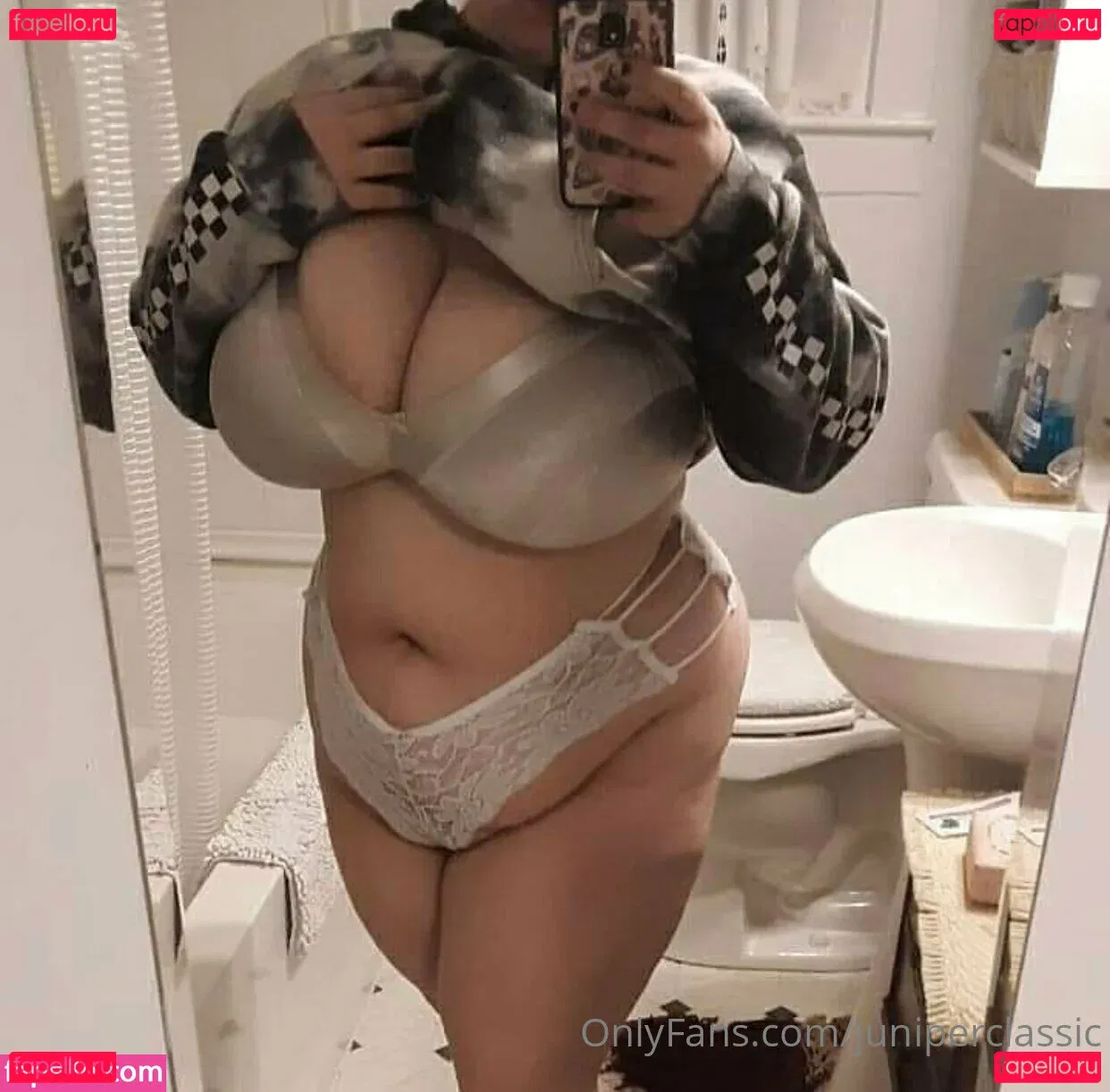 soft.tittybogwitch Onlyfans Photo Gallery 