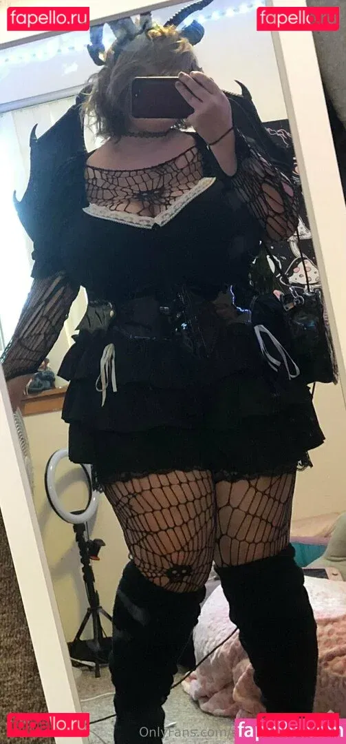 soft.tittybogwitch Onlyfans Photo Gallery 