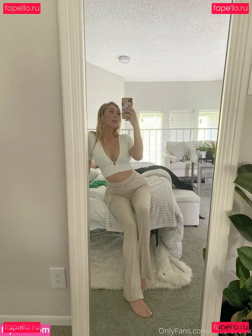 ohsolovelyk Onlyfans Photo Gallery 