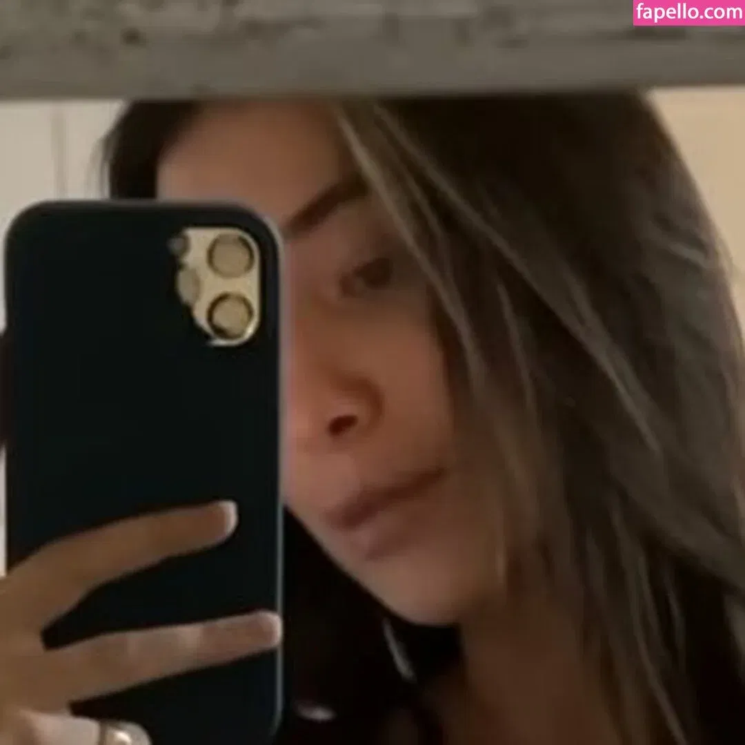 Isabeau Delatour Onlyfans Photo Gallery 