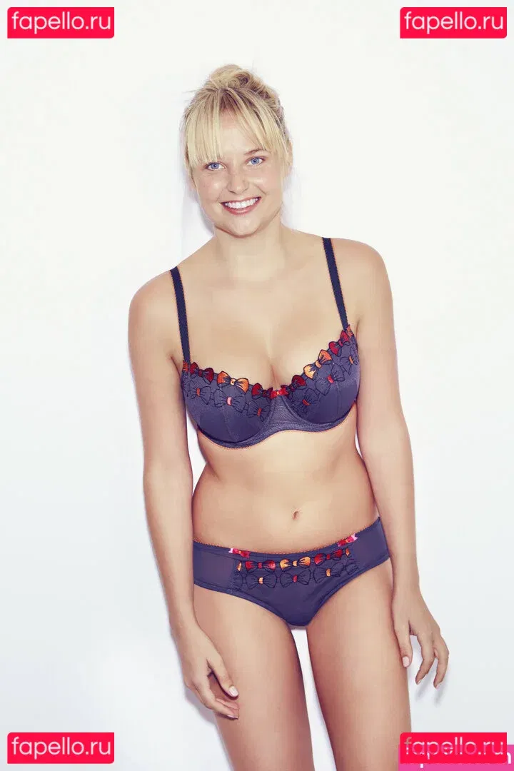 Genevieve Morton Onlyfans Photo Gallery 