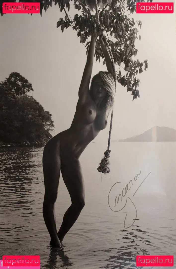 Genevieve Morton Onlyfans Photo Gallery 