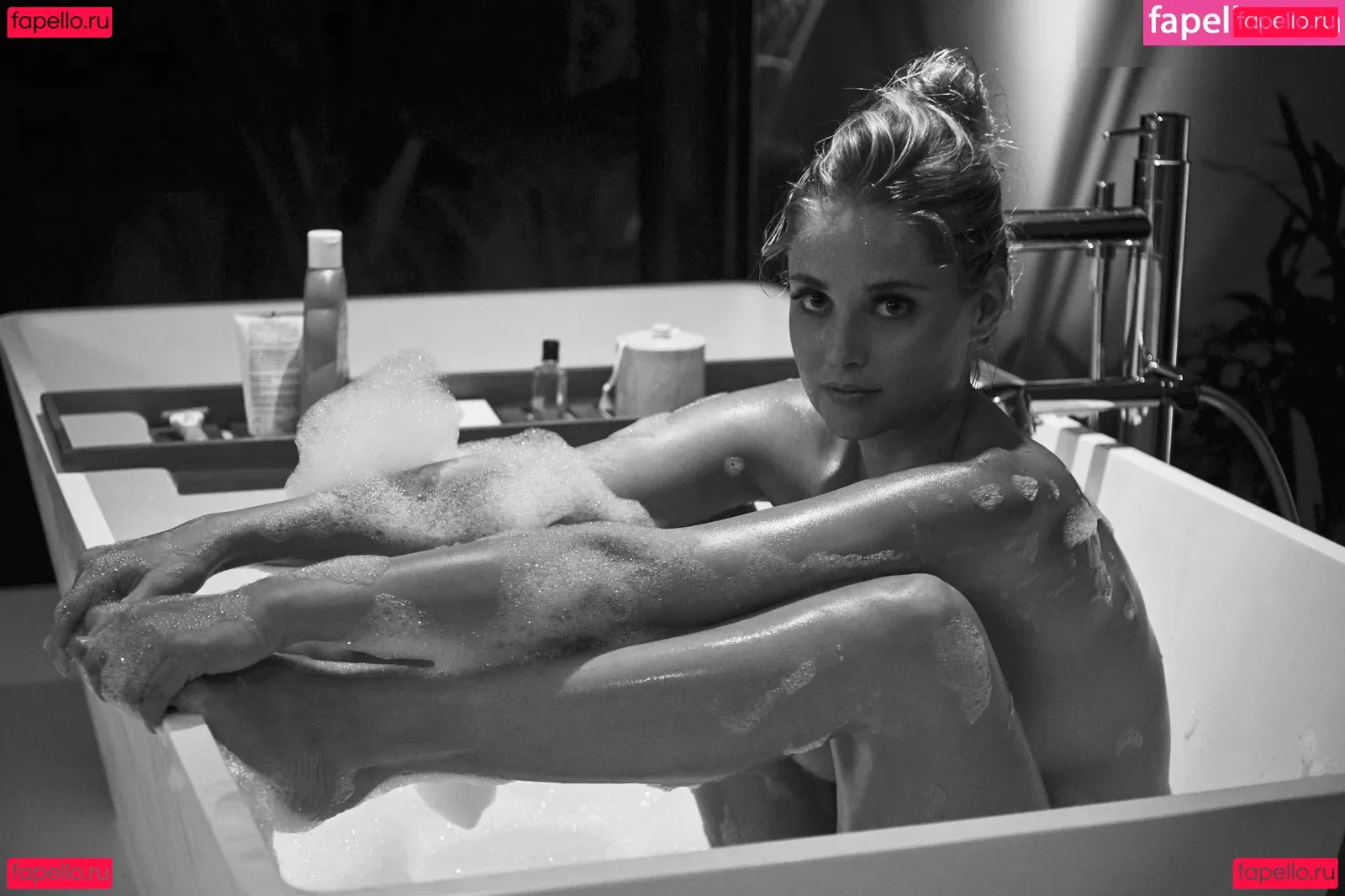 Genevieve Morton Onlyfans Photo Gallery 