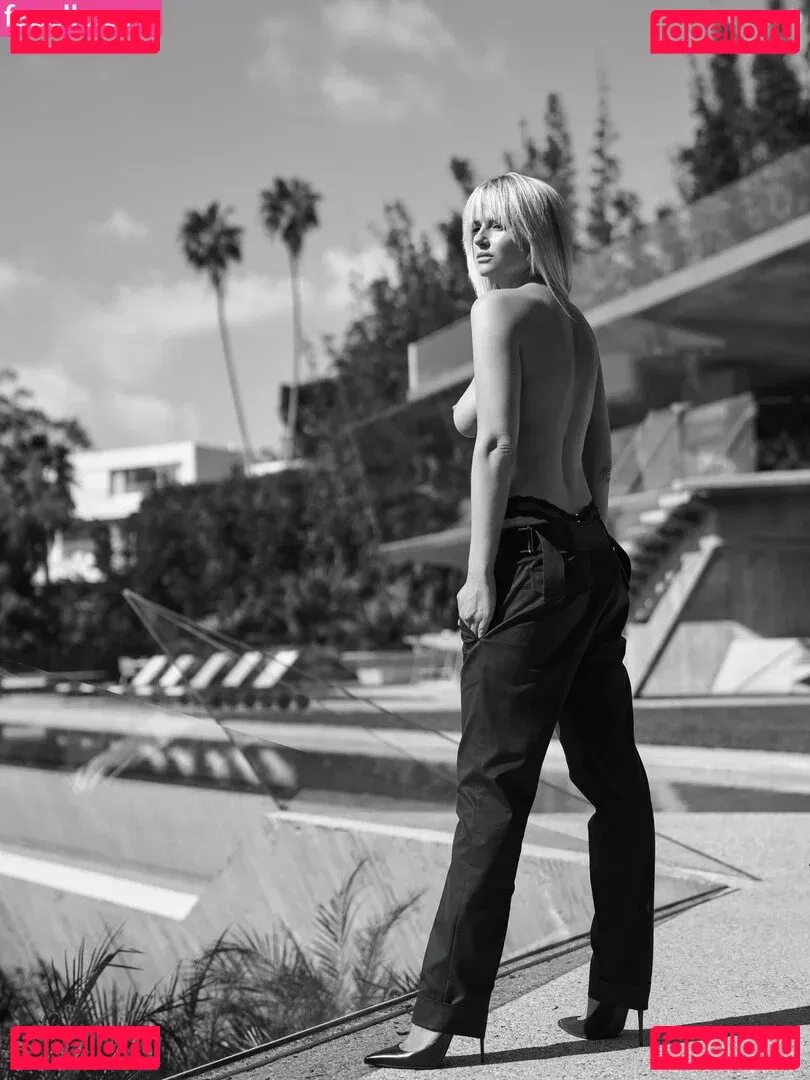 Genevieve Morton Onlyfans Photo Gallery 