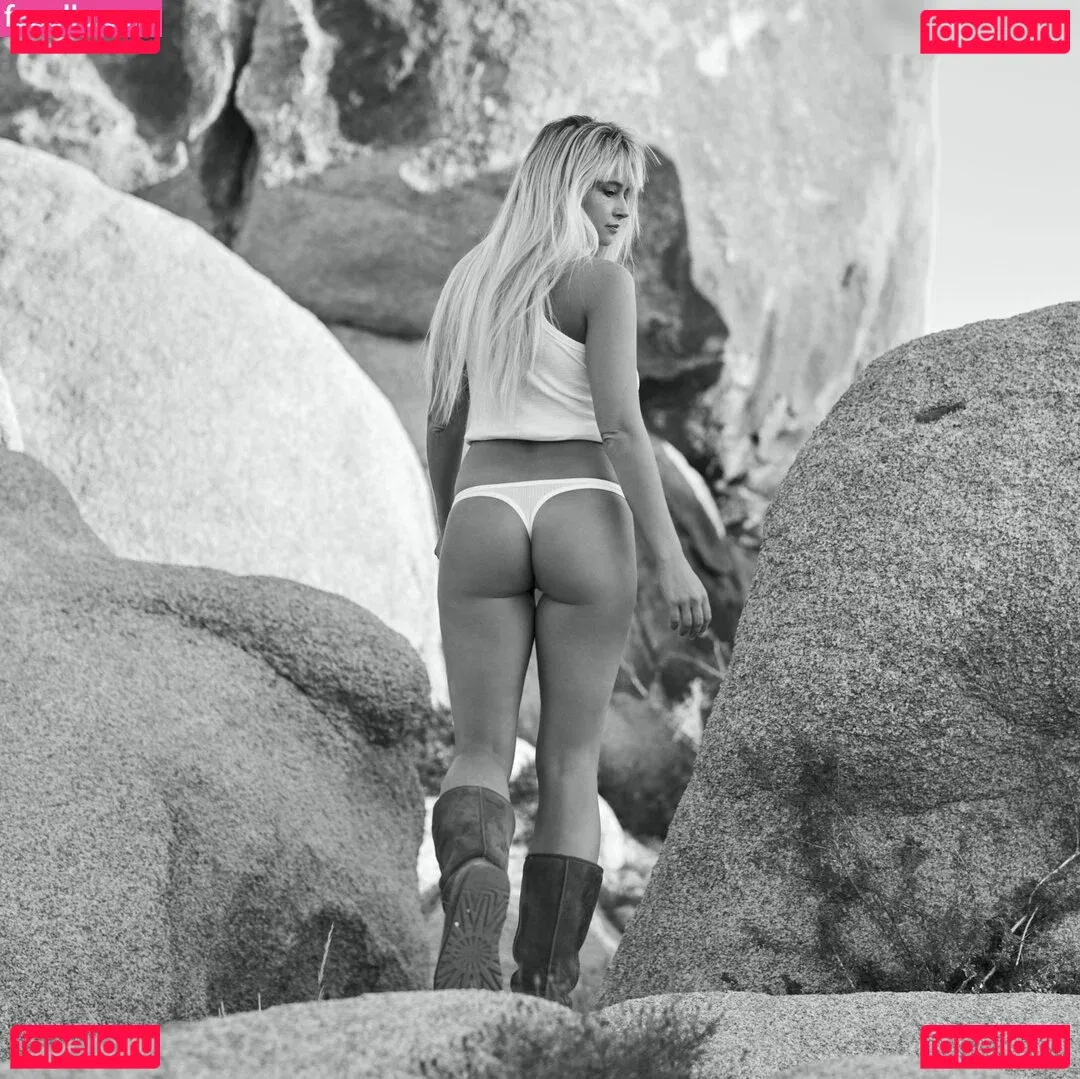 Genevieve Morton Onlyfans Photo Gallery 