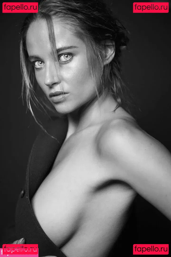 Genevieve Morton Onlyfans Photo Gallery 