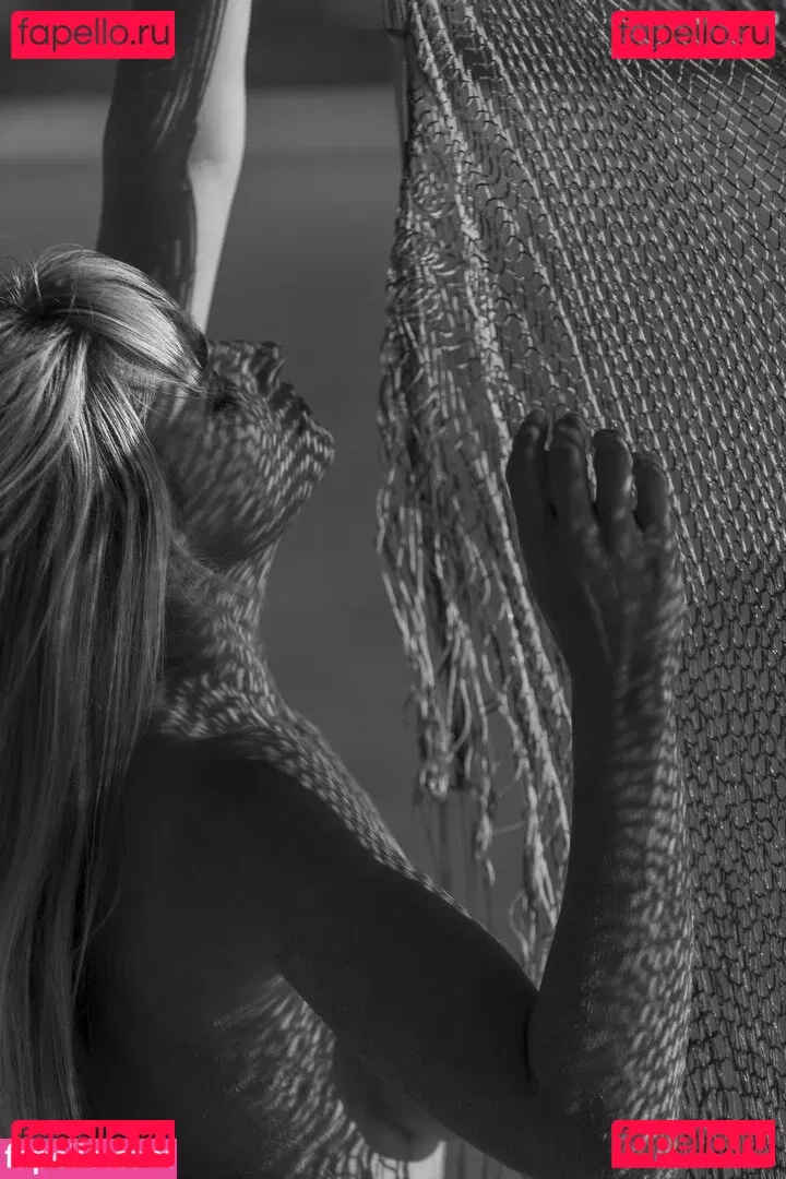 Genevieve Morton Onlyfans Photo Gallery 