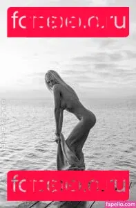 Genevieve Morton Onlyfans Photo Gallery 