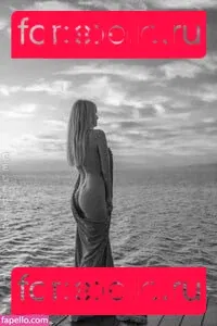 Genevieve Morton Onlyfans Photo Gallery 