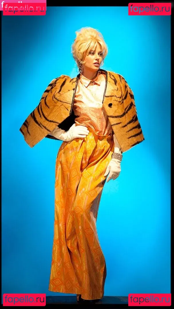 Genevieve Morton Onlyfans Photo Gallery 