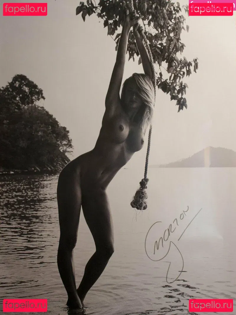 Genevieve Morton Onlyfans Photo Gallery 