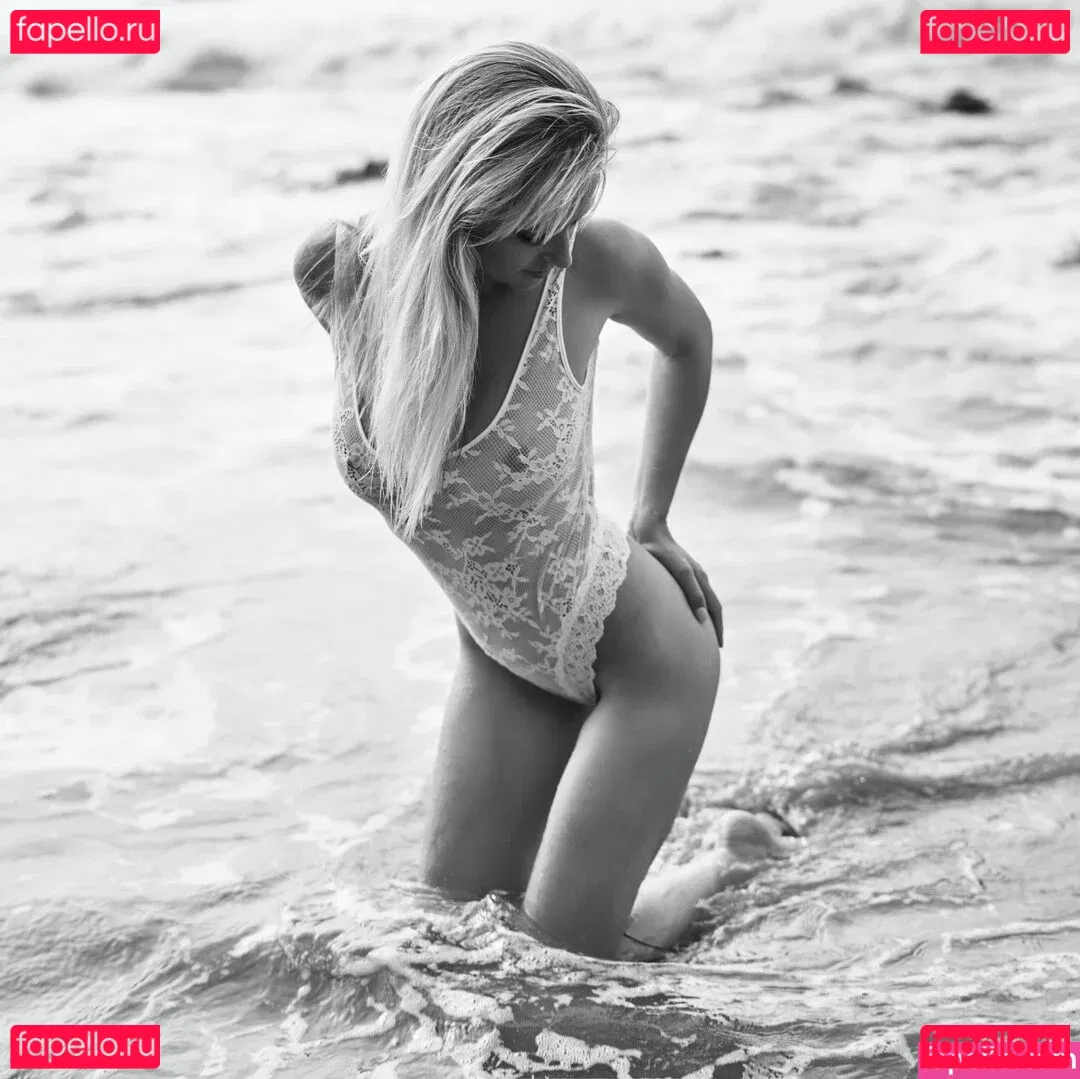 Genevieve Morton Onlyfans Photo Gallery 