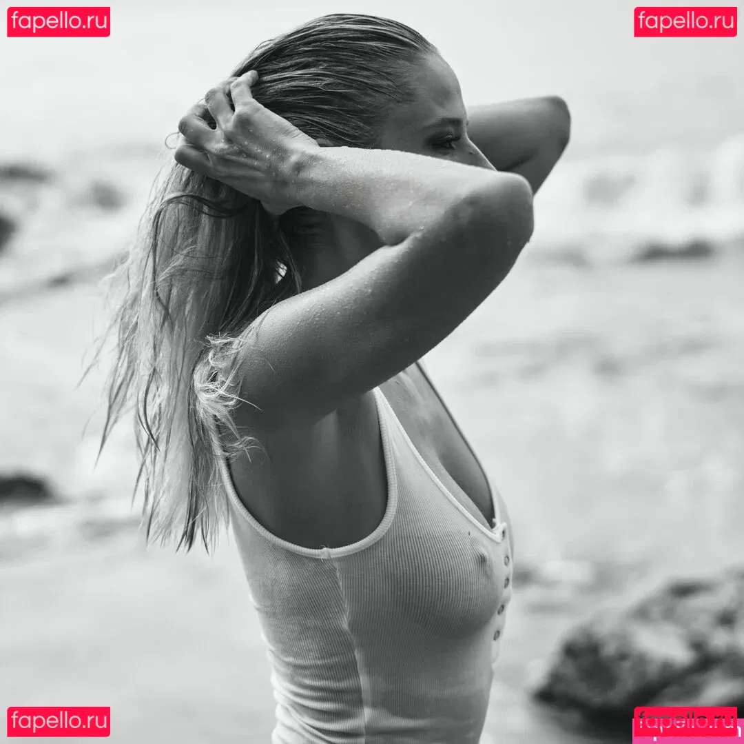 Genevieve Morton Onlyfans Photo Gallery 