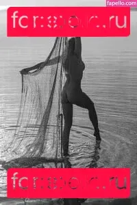 Genevieve Morton Onlyfans Photo Gallery 