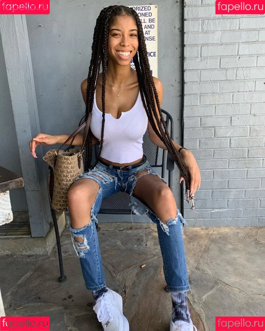 Kira Imani Onlyfans Photo Gallery 