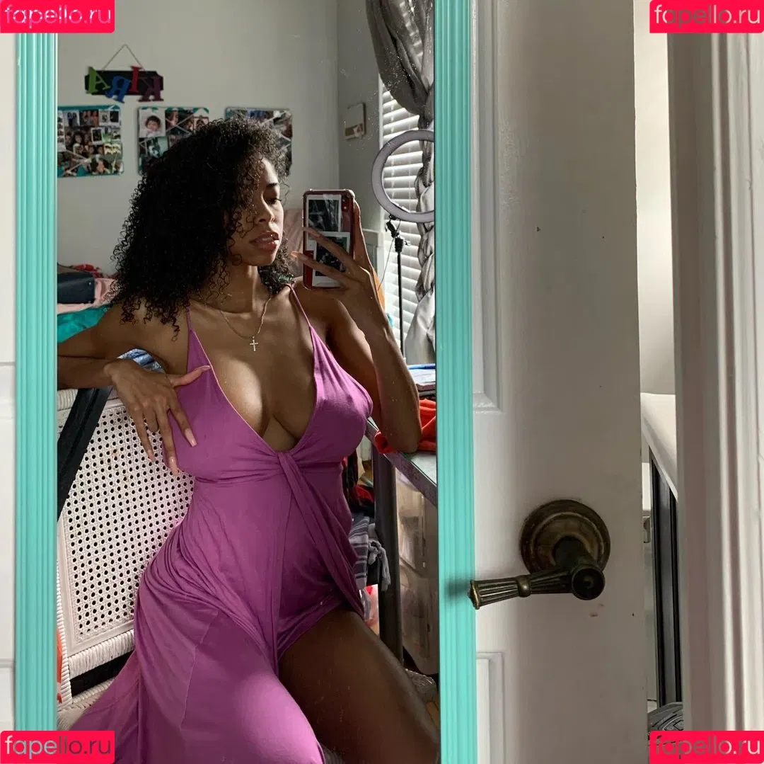 Kira Imani Onlyfans Photo Gallery 