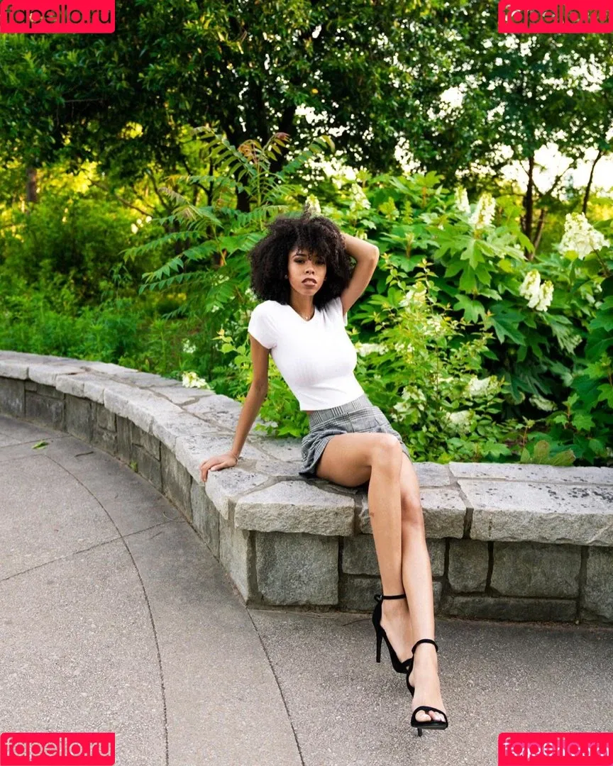Kira Imani Onlyfans Photo Gallery 
