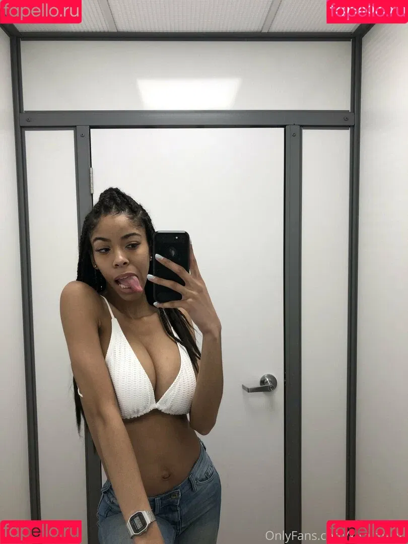Kira Imani Onlyfans Photo Gallery 
