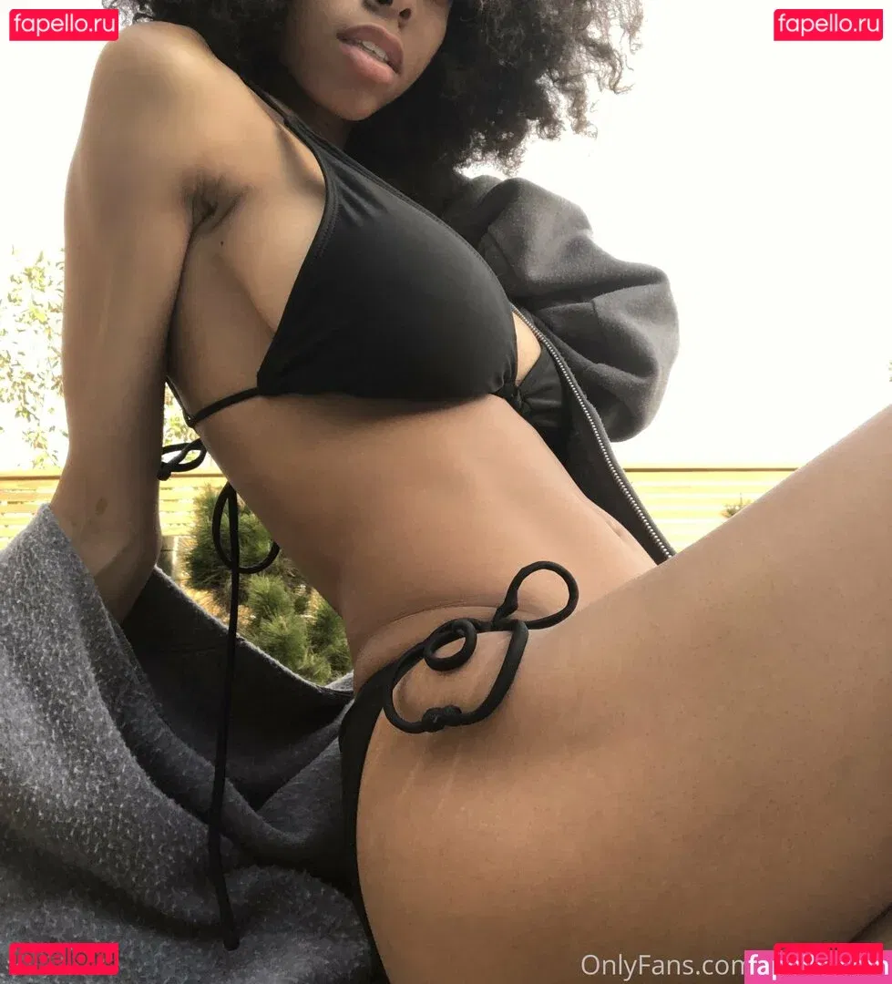 Kira Imani Onlyfans Photo Gallery 