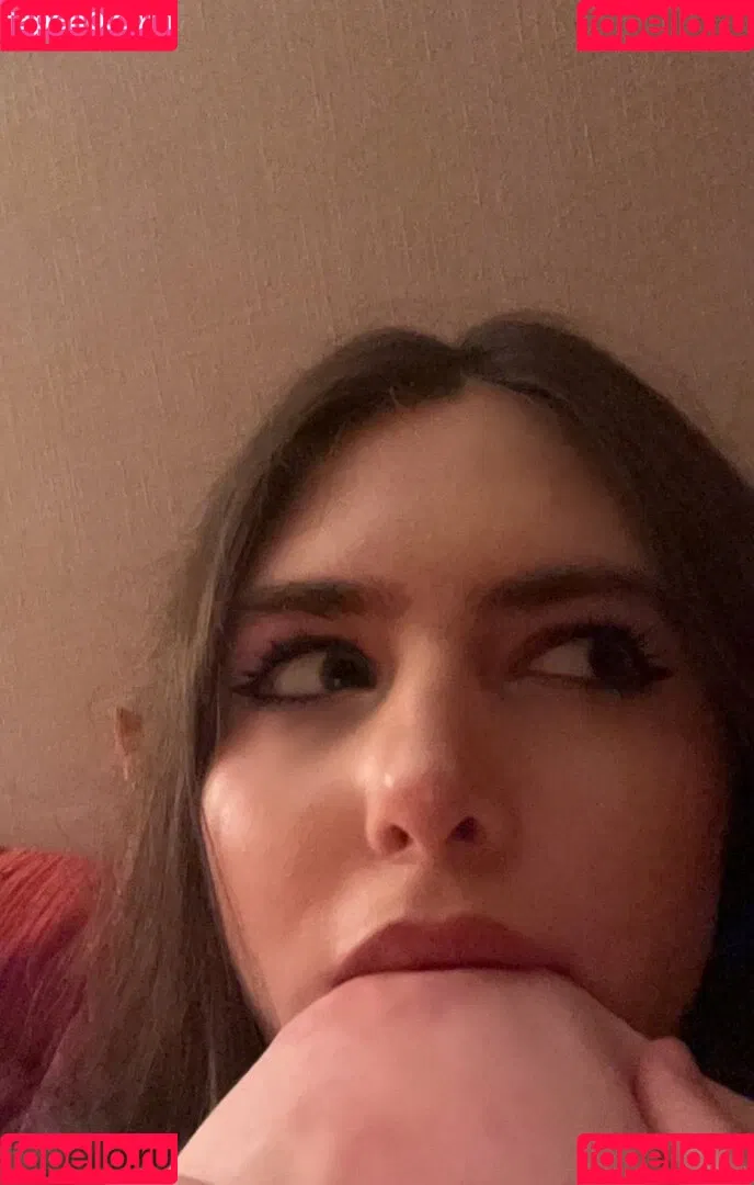 Auroramalak Onlyfans Photo Gallery 