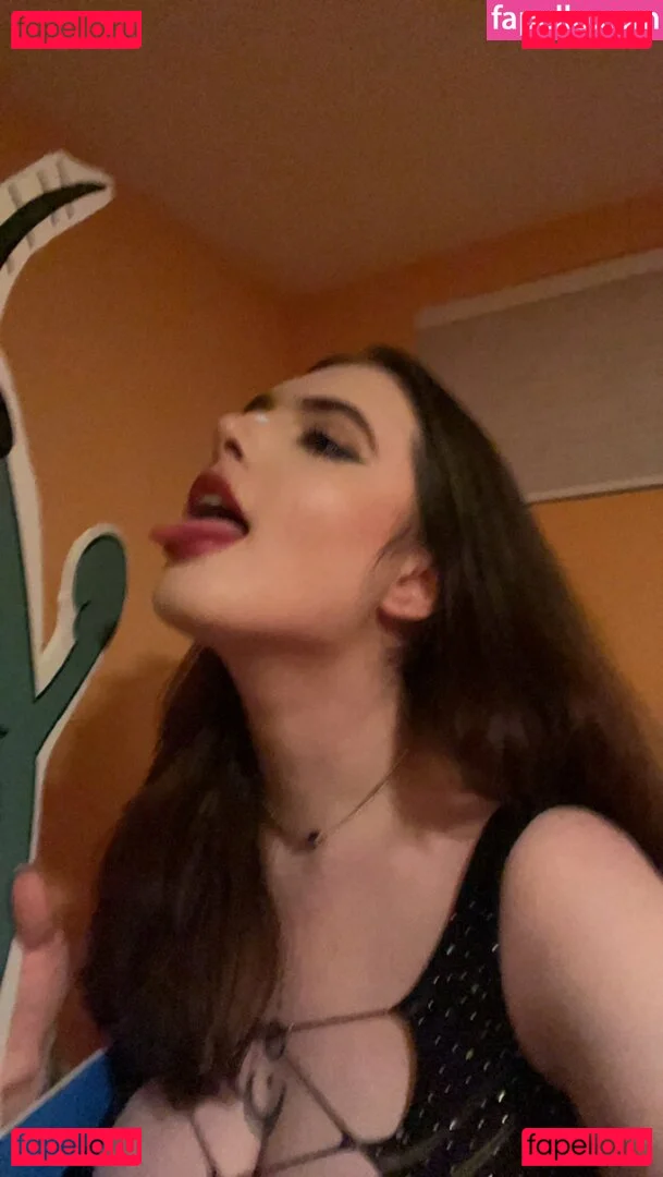 Auroramalak Onlyfans Photo Gallery 