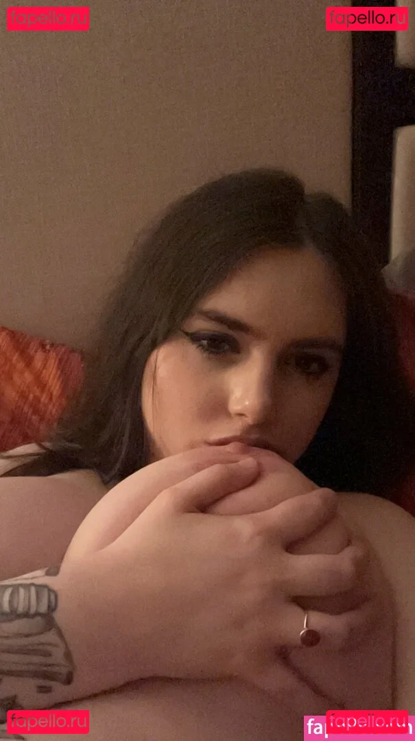 Auroramalak Onlyfans Photo Gallery 