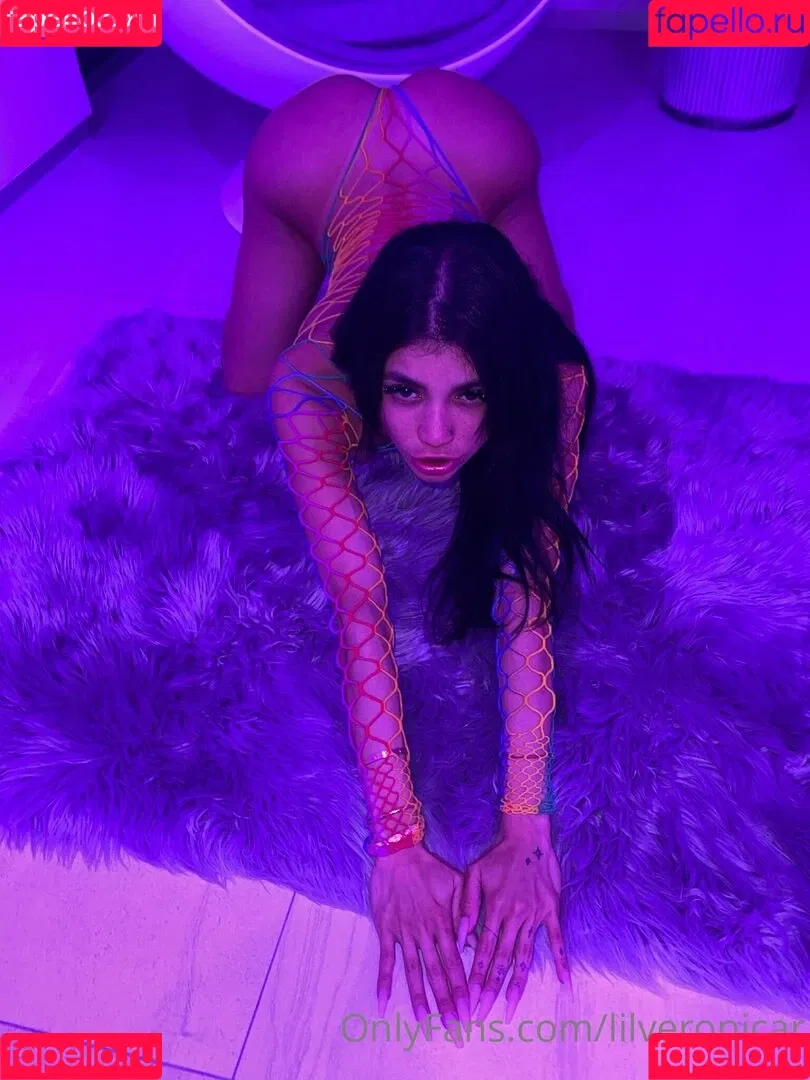 Lilveronicar Onlyfans Photo Gallery 