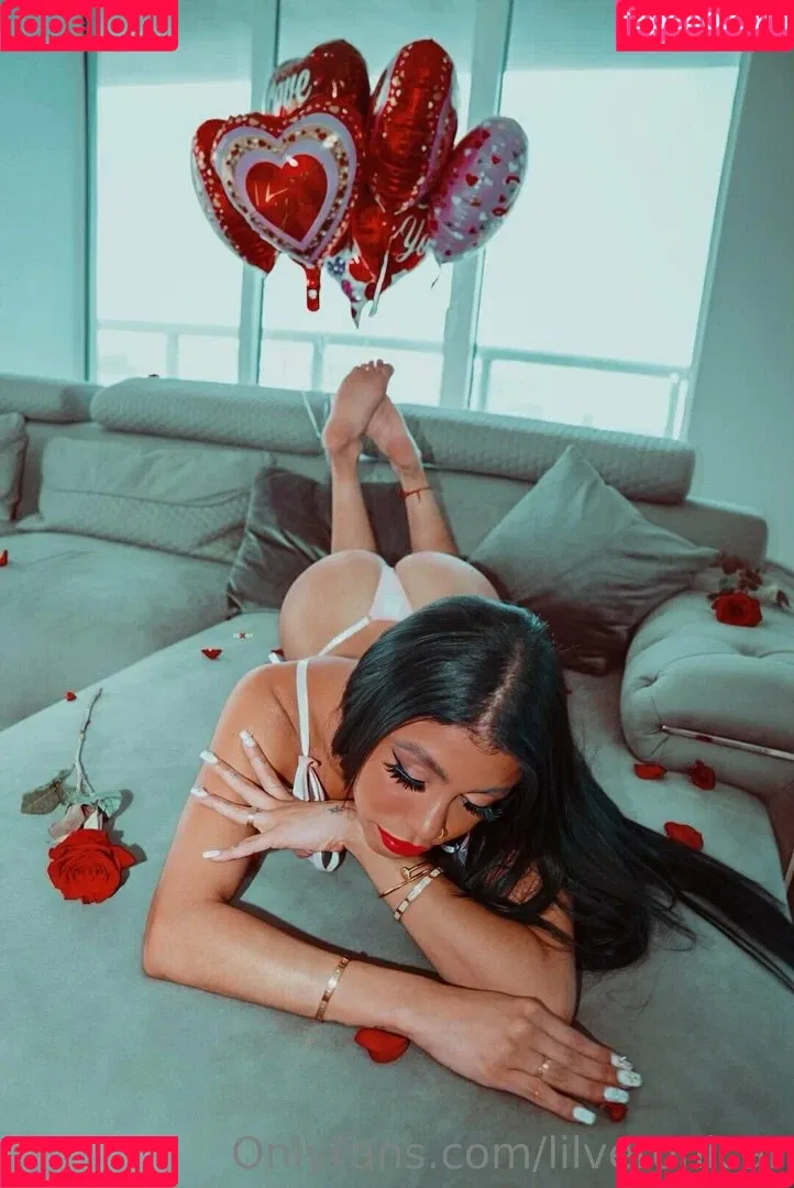 Lilveronicar Onlyfans Photo Gallery 