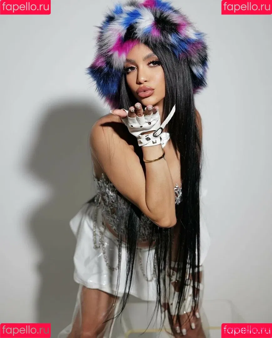 Lilveronicar Onlyfans Photo Gallery 