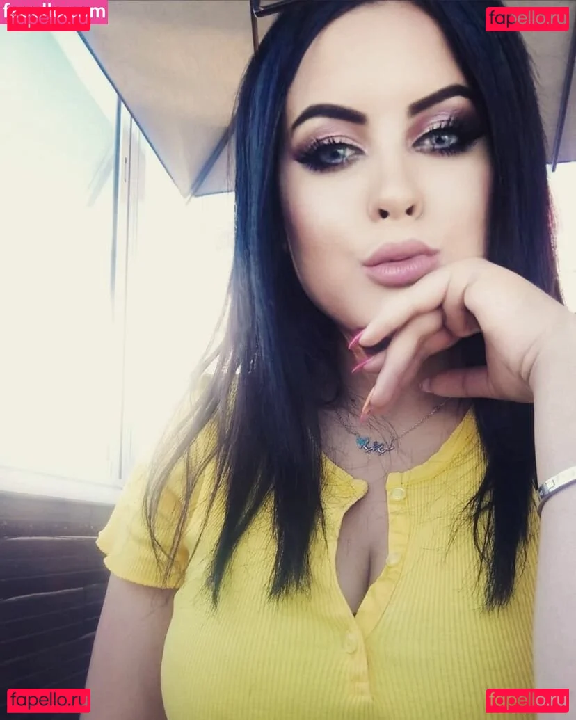 Ahlaninha.0 Onlyfans Photo Gallery 