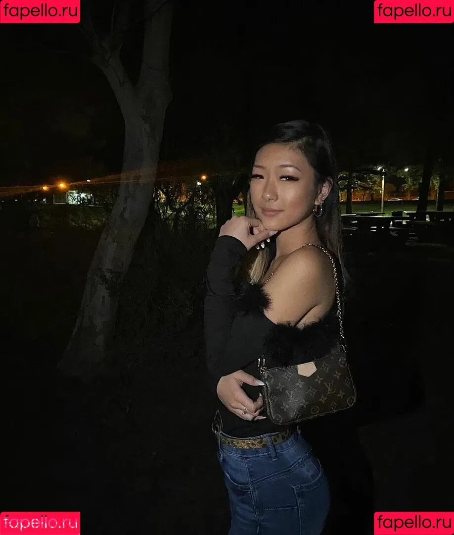 Gloriawuuu Onlyfans Photo Gallery 
