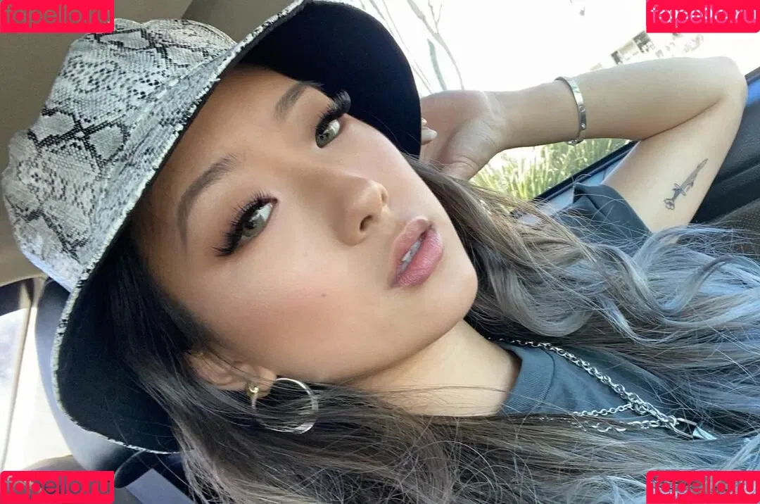 Gloriawuuu Onlyfans Photo Gallery 