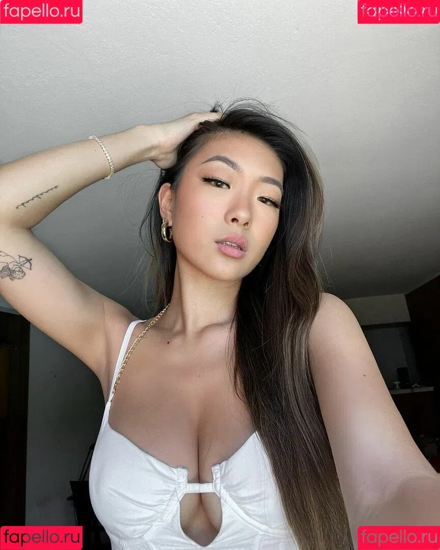 Gloriawuuu Onlyfans Photo Gallery 