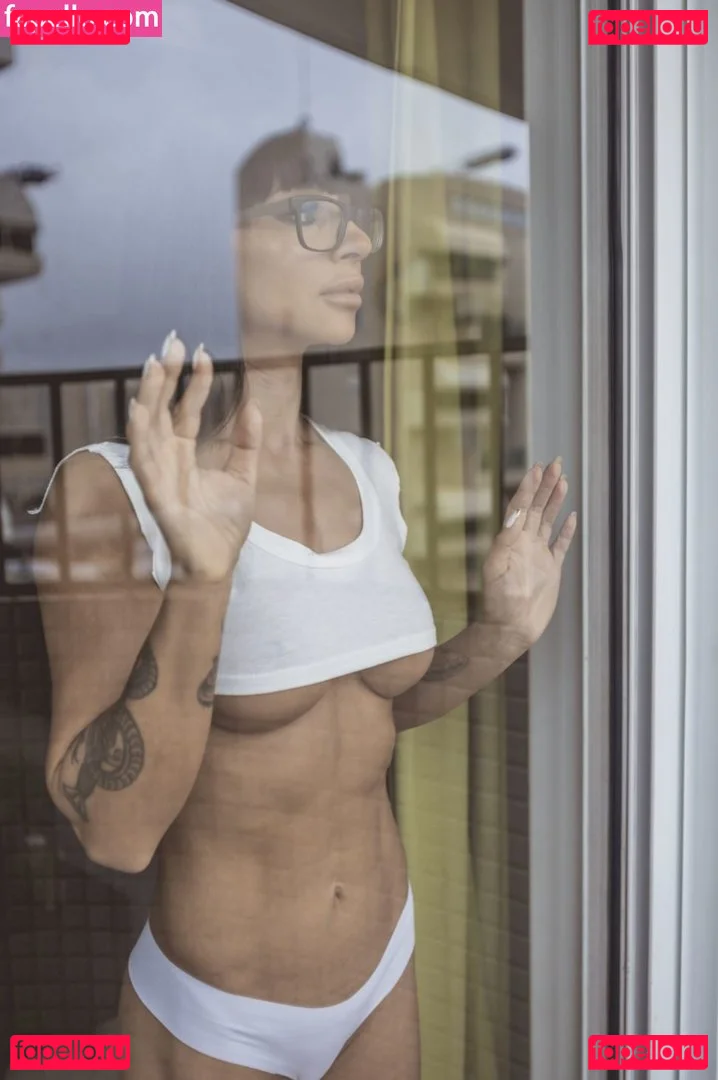 Gloriawuuu Onlyfans Photo Gallery 