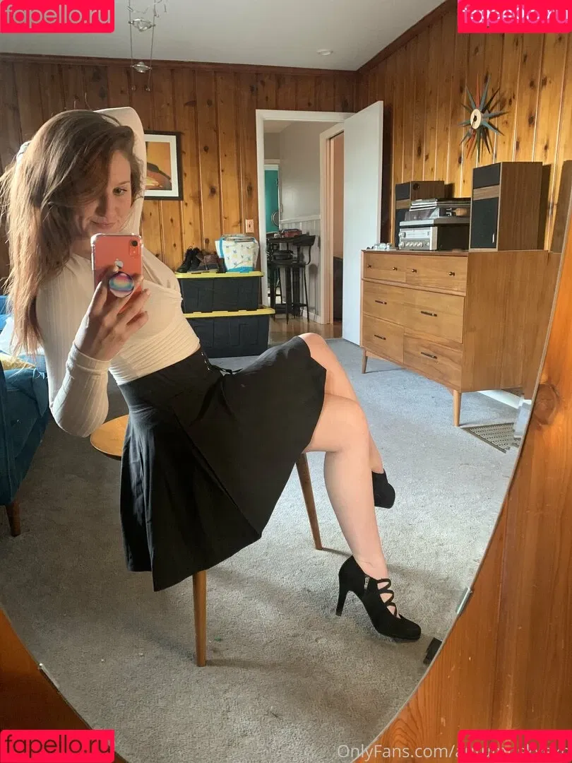 autumnskyexo Onlyfans Photo Gallery 