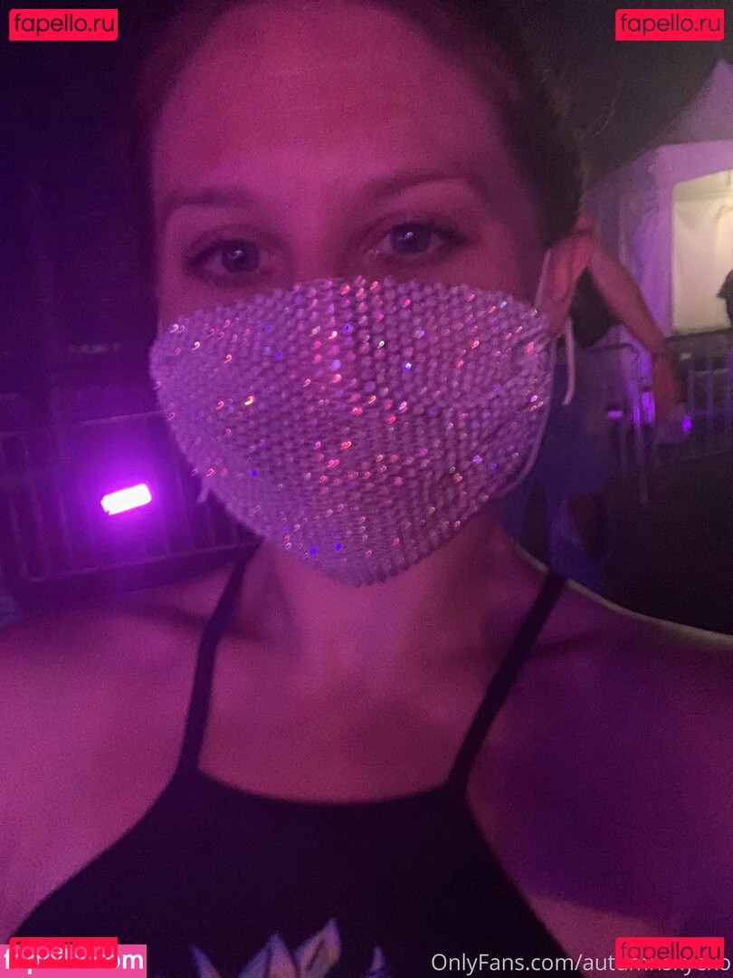 autumnskyexo Onlyfans Photo Gallery 