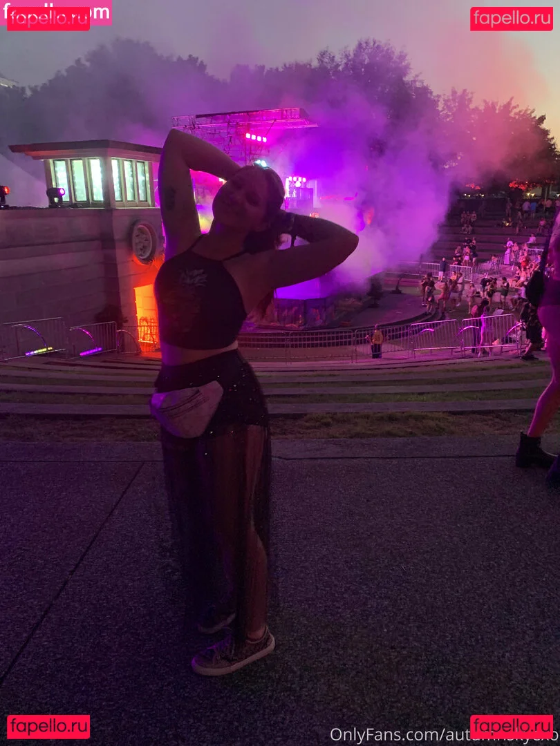 autumnskyexo Onlyfans Photo Gallery 