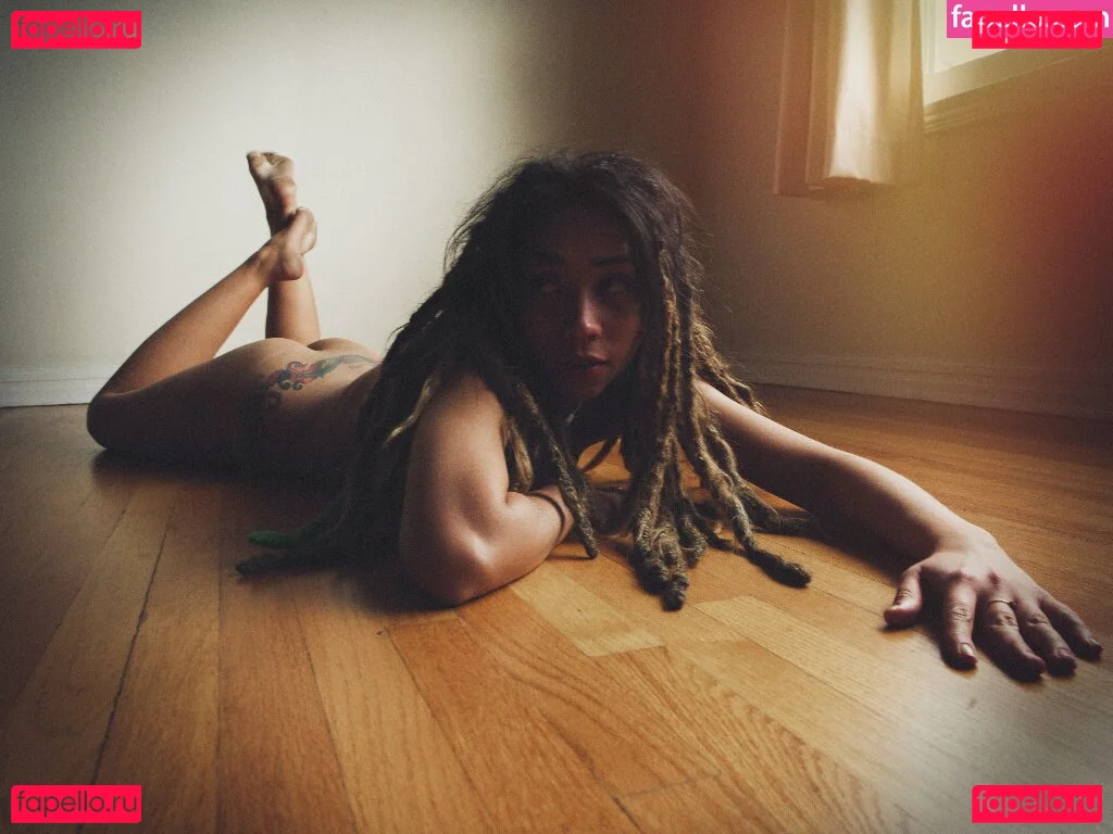 Kat TaylorSaydie Onlyfans Photo Gallery 