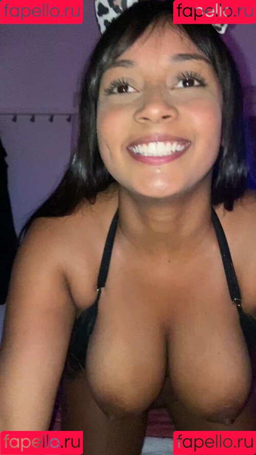 Lorena Almeida Onlyfans Photo Gallery 