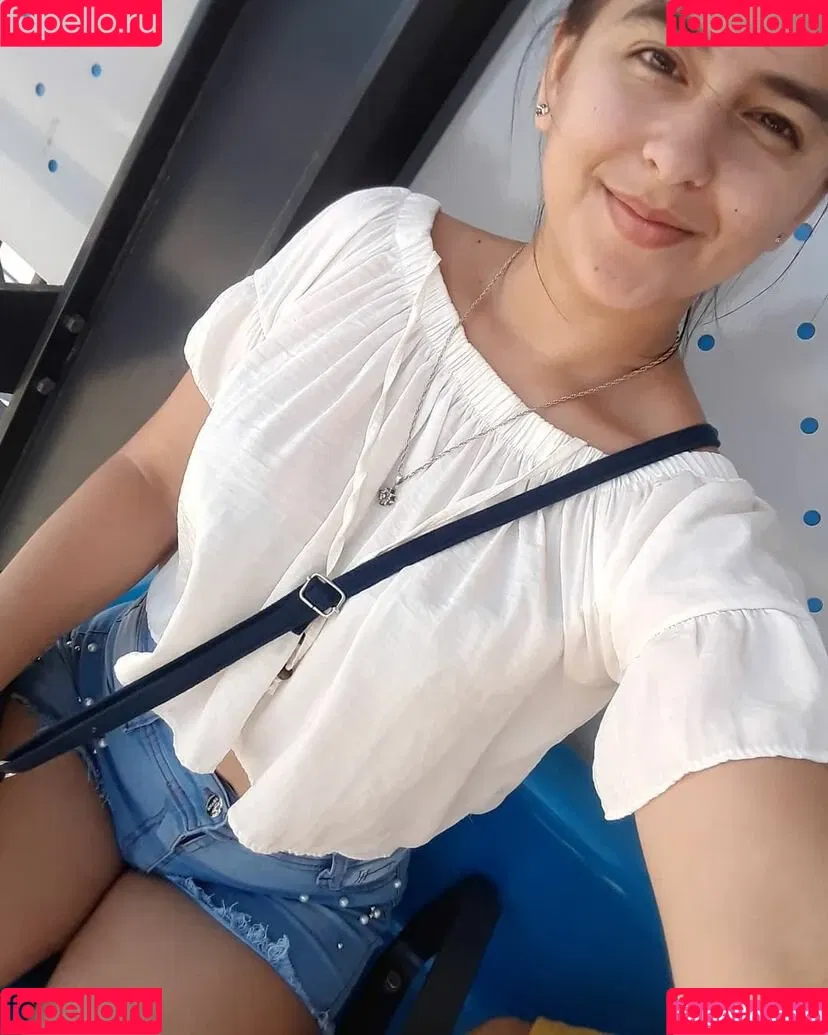 Clara Gonz Onlyfans Photo Gallery 