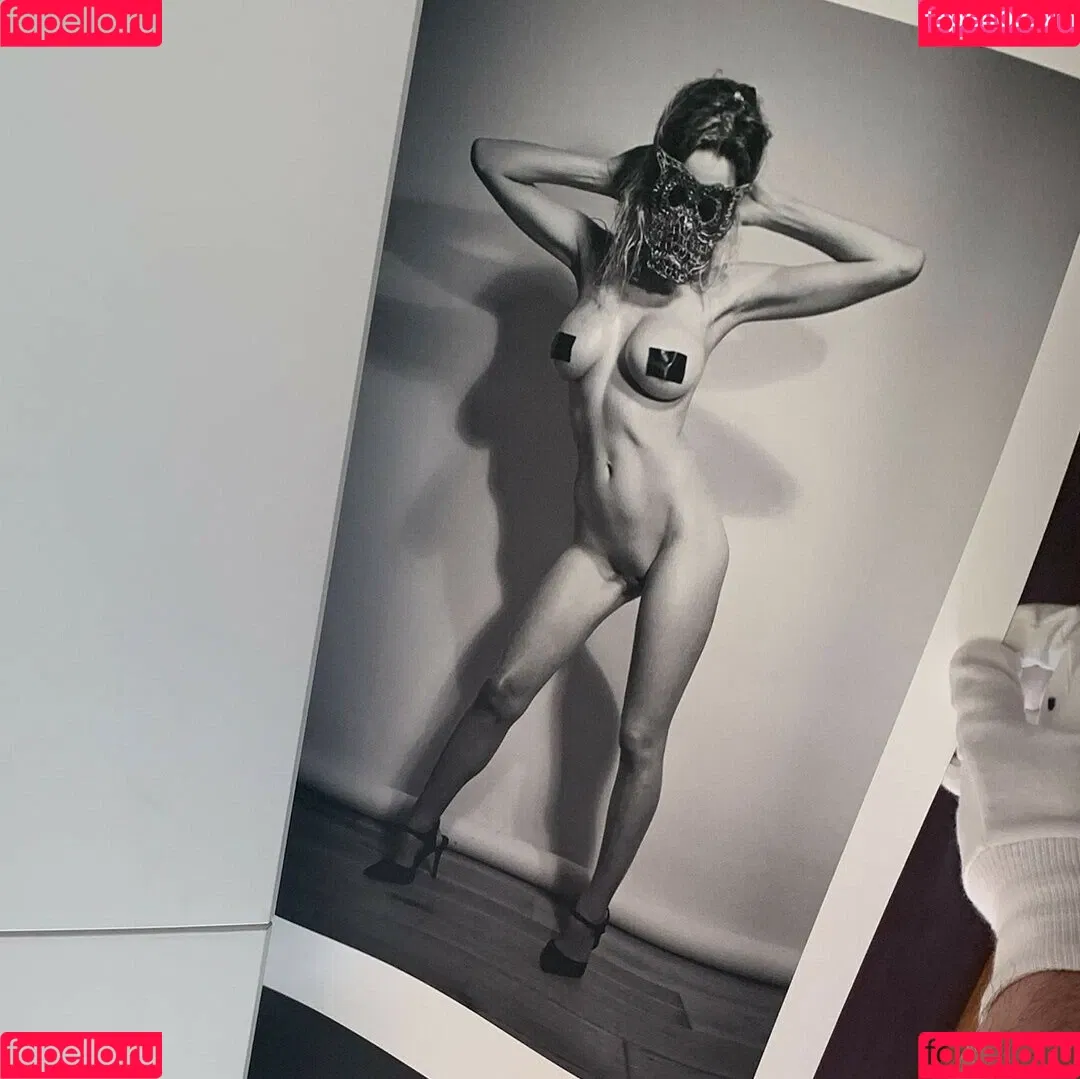 Elle Brittain Onlyfans Photo Gallery 
