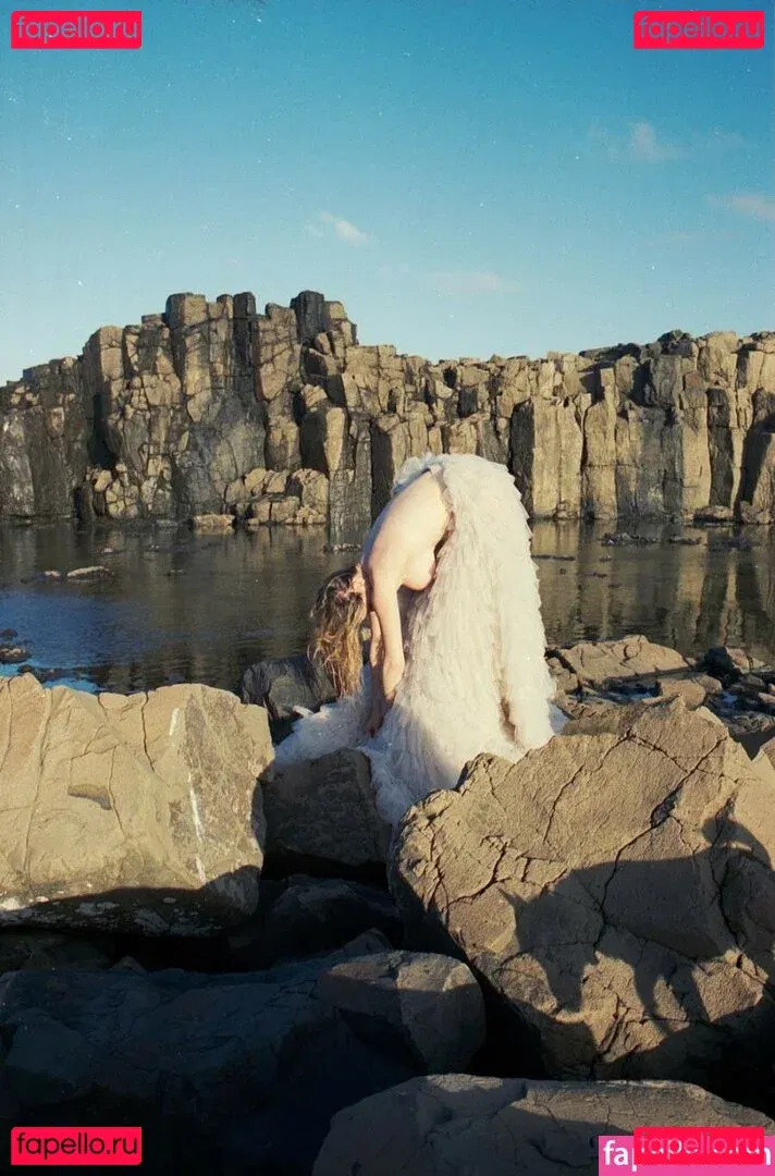 Elle Brittain Onlyfans Photo Gallery 