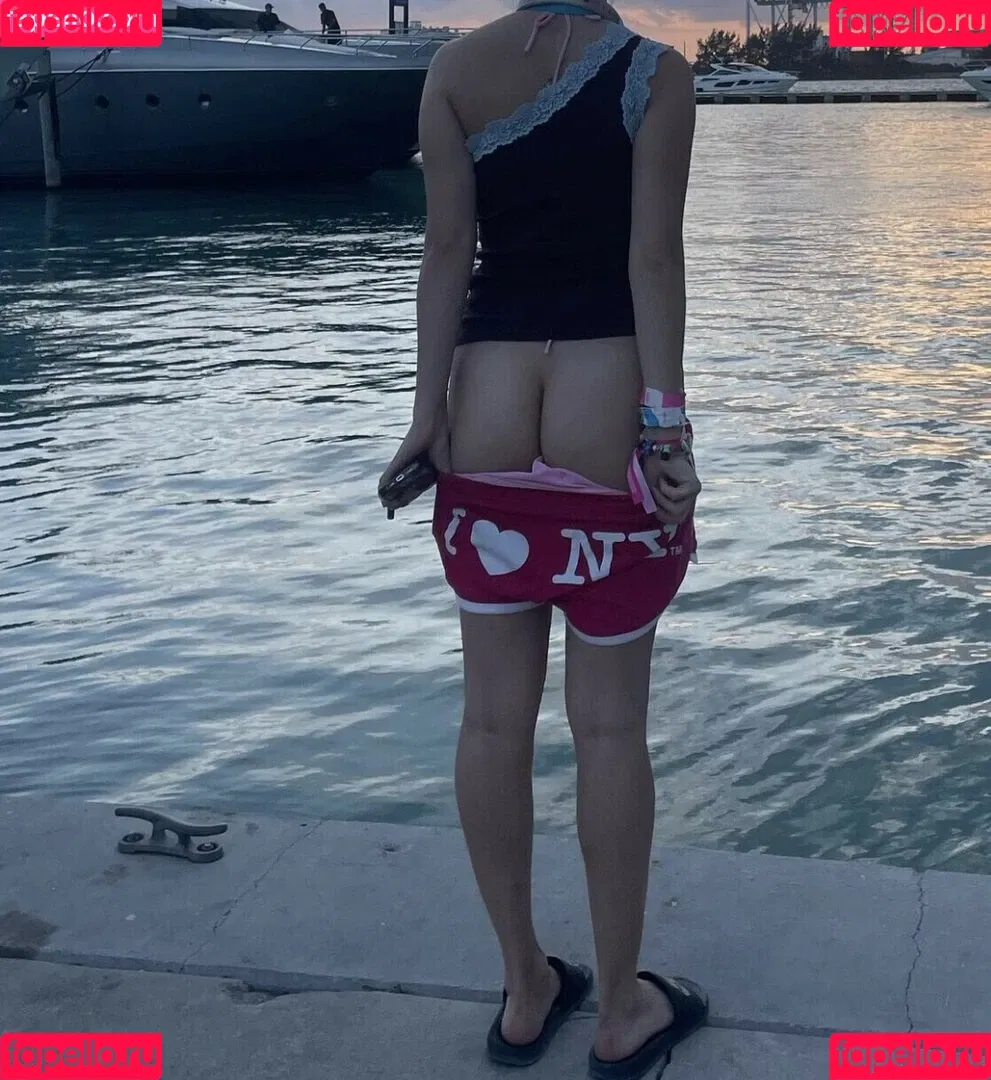 Sabrina Fuentes Onlyfans Photo Gallery 