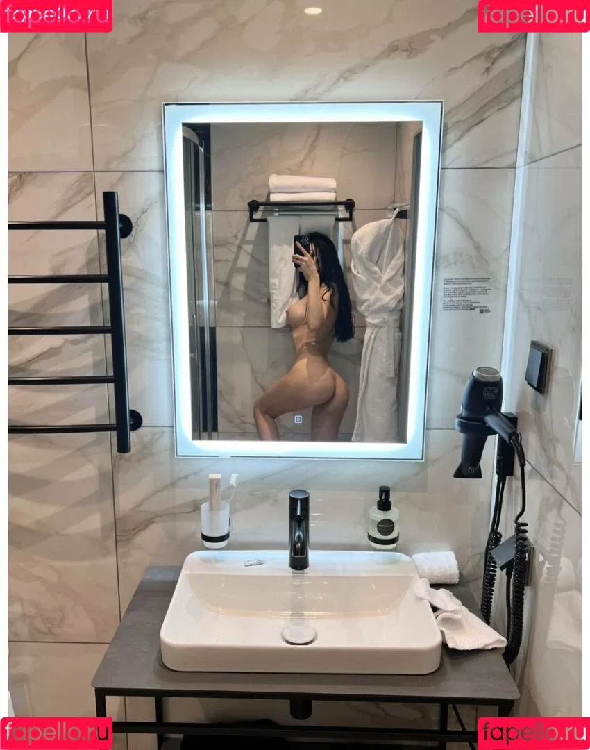 shmakovajojo Onlyfans Photo Gallery 