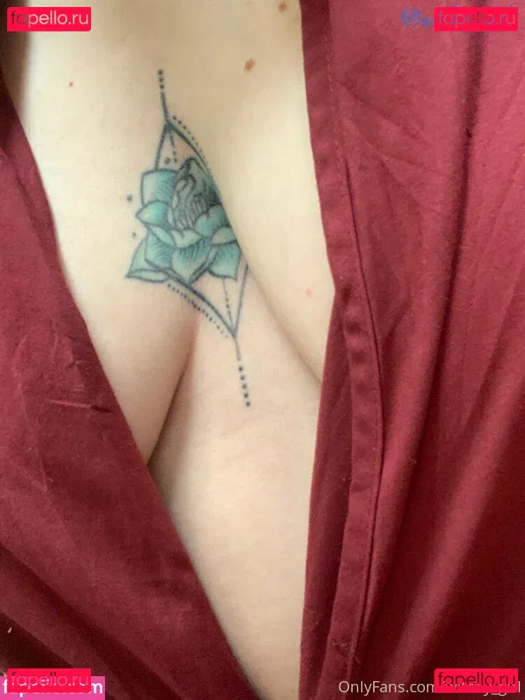 serena_king Onlyfans Photo Gallery 