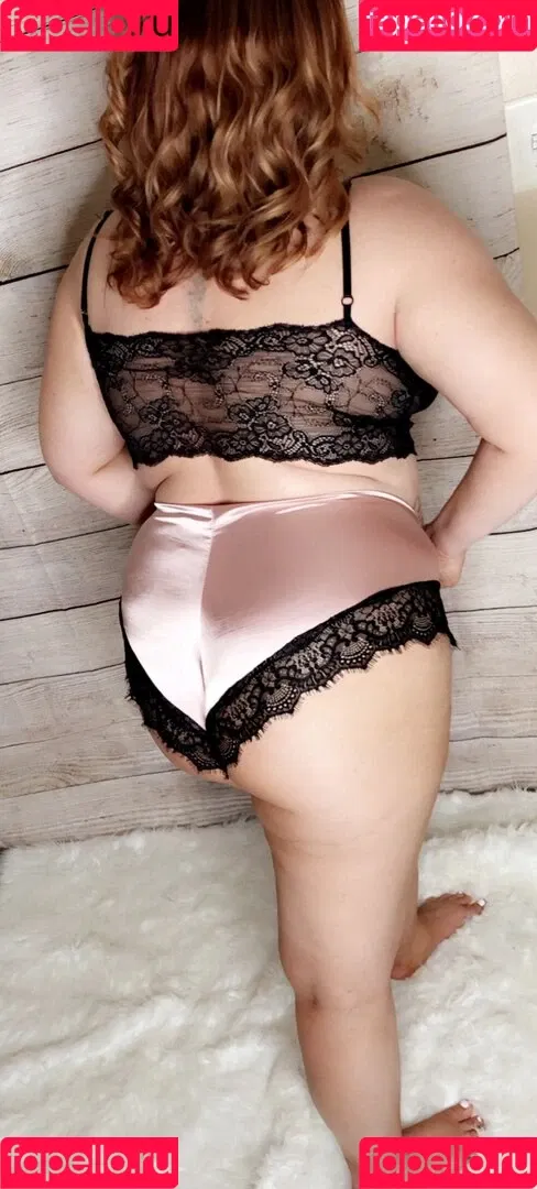 Momma Michelle Onlyfans Photo Gallery 